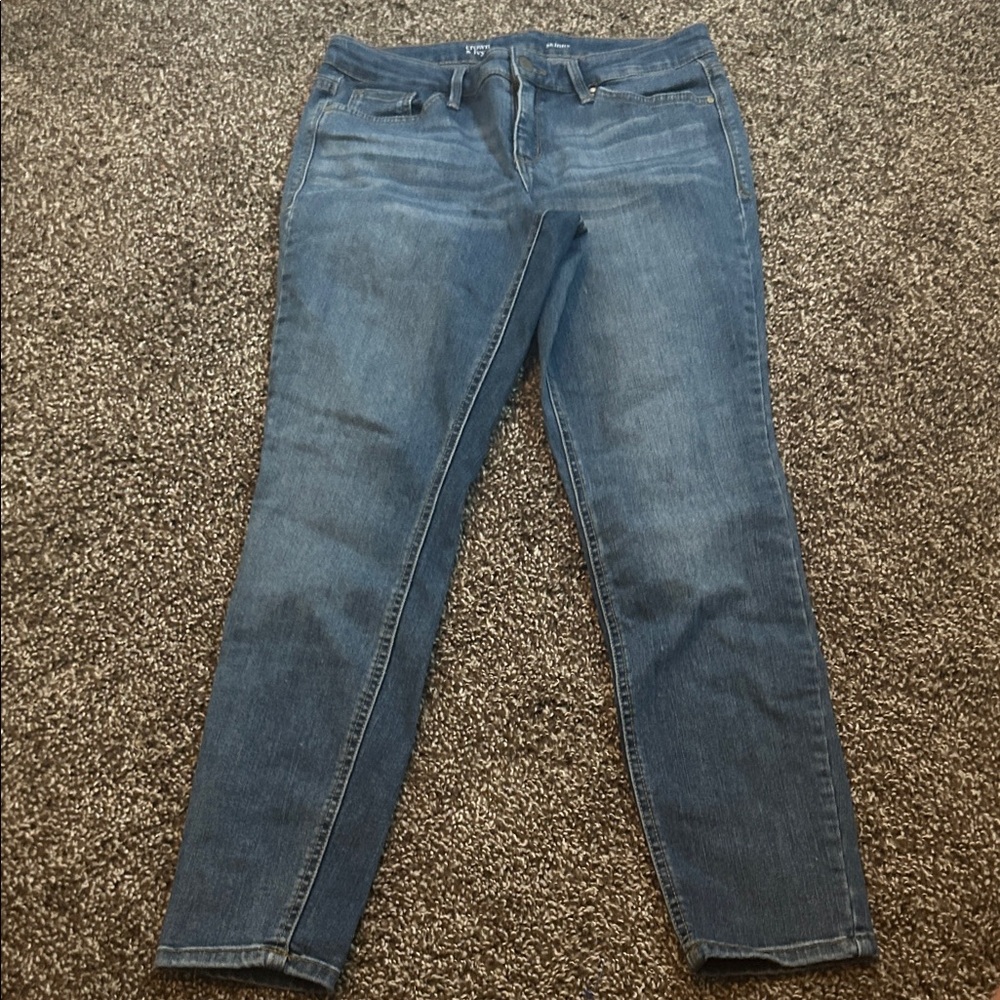 Crown & Ivy Classic Women's Skinny Jeans in Washed Blue size 6R